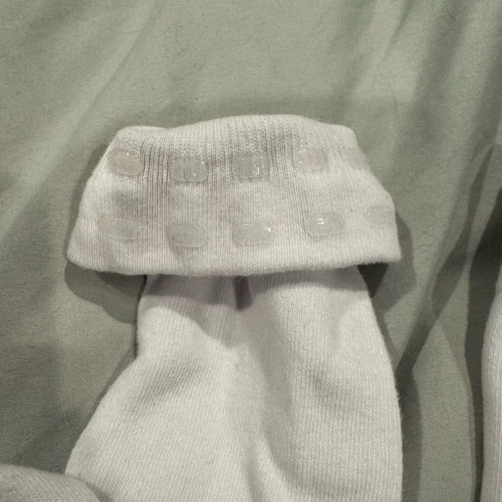 Women Thigh High Socks - Picture 2 of 2